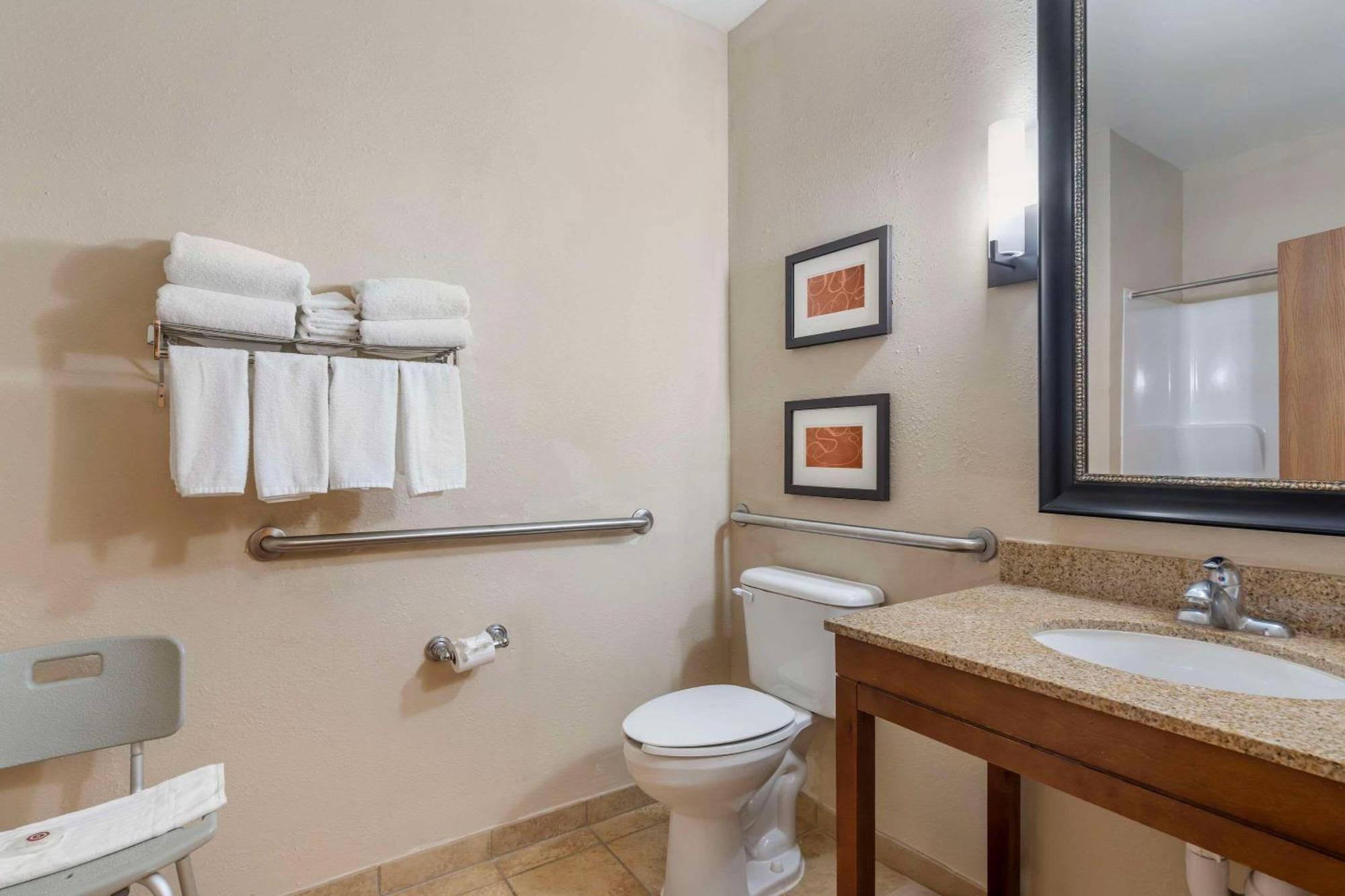Comfort Suites Mckinney-Allen Exterior photo
